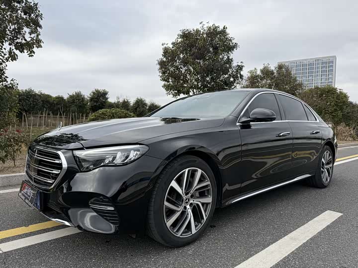 Mercedes-Benz E-Class 2025 2025款 E 300 L 时尚型