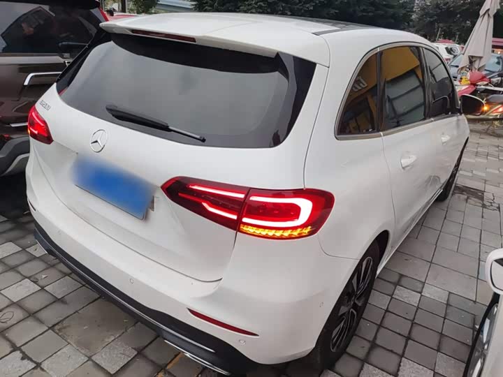 Mercedes-Benz B-Class 2022 2022款 改款二 B 200 动感型