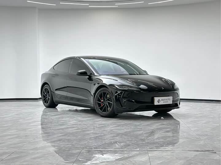 Tesla Model 3 2024 2024款 高性能全轮驱动版