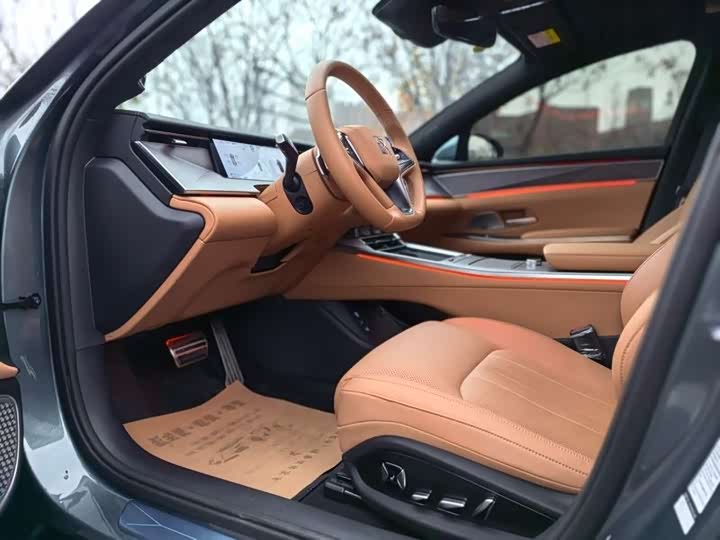 BYD Han L 2025 2025款 DM-p 四驱激光雷达旗舰型