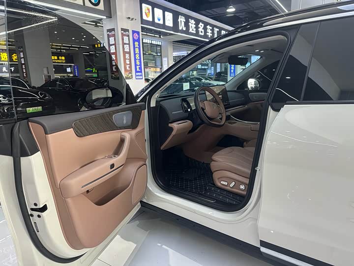 Leapmotor C11 2026 2026款 增程 300激光雷达智尊版