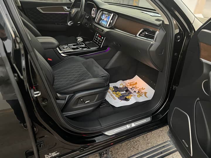 Hongqi HS7 2022 2022款 2.0T DCT两驱智联旗畅版 七座