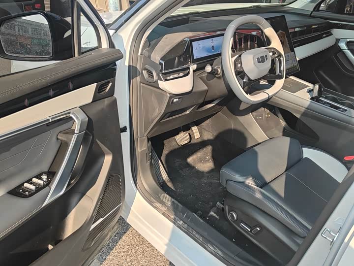 Geely Atlas L 2024 2024款 1.5TD DCT旗舰版