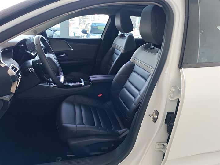 Citroen C5 X 2021 2021款 1.6T 享不凡