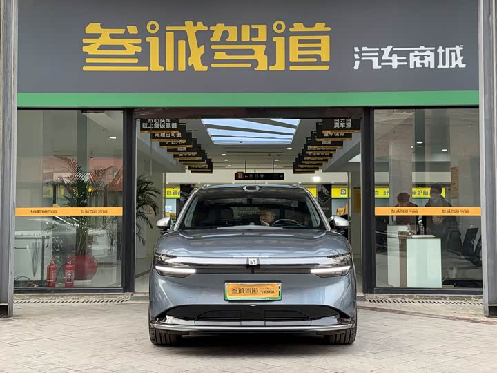 Zeekr 7X 2025 2025款 100kWh 长续航四驱智驾版