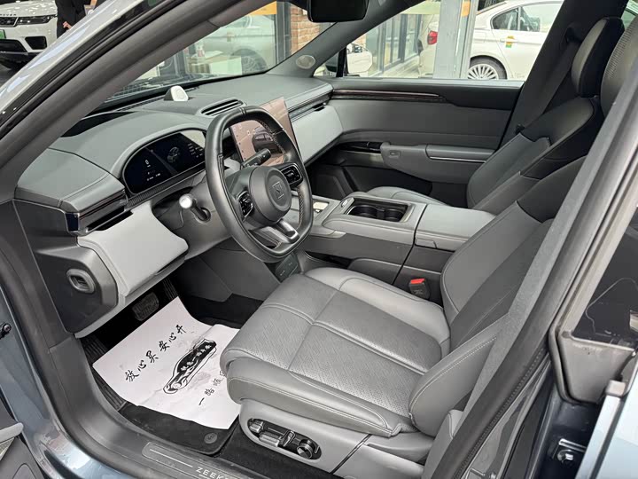 Zeekr 7X 2025 2025款 100kWh 长续航四驱智驾版