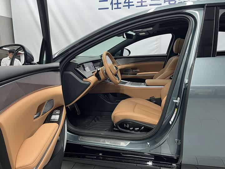 BYD Han L 2025 2025款 DM-p 四驱激光雷达旗舰型