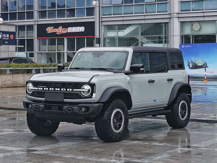 Ford Bronco 2024 2024款 2.3T 长滩大脚越野版