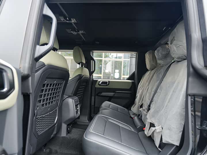 Ford Bronco 2024 2024款 2.3T 长滩大脚越野版
