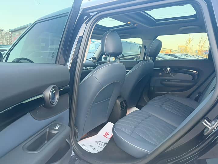 Mini Countryman 2023 2023款 1.5T COOPER 鉴赏家