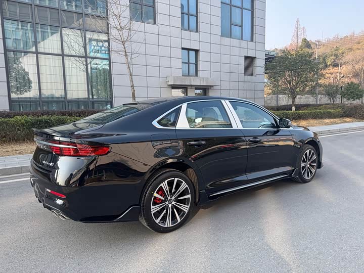 Geely Preface 2026 2026款 东方曜 1.5TD 昆仑版