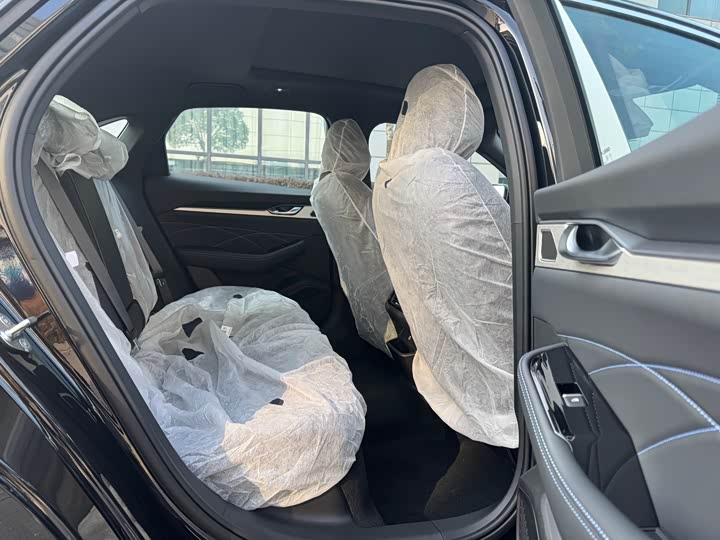 Geely Preface 2026 2026款 东方曜 1.5TD 昆仑版