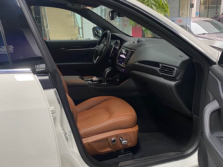 Maserati Levante 2022 2022款 2.0T GT锋芒版