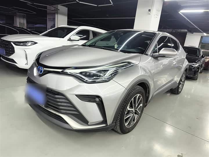Toyota Izoa 2021 2021款 双擎 2.0L 奕驰版