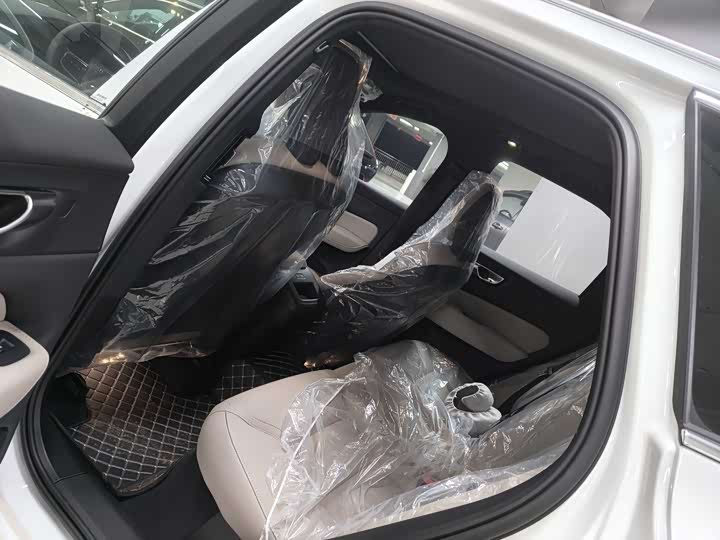 Volvo XC60 2026 2026款 B5 四驱智逸豪华版