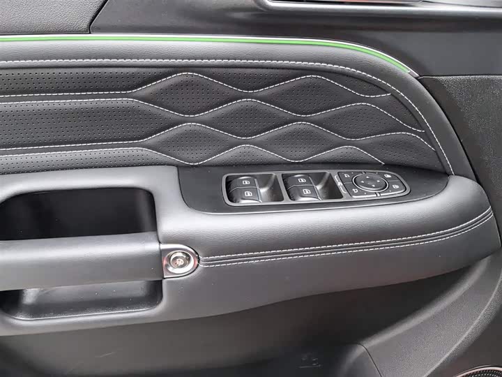 Tank 300 2024 2024款 2.0T 征服者