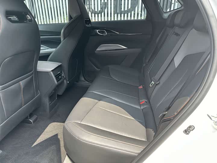 Changan Oshan Z6 2023 2023款 蓝鲸 1.5T DCT智享型