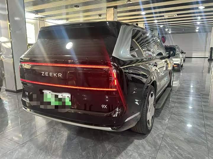 2025 Zeekr 9X