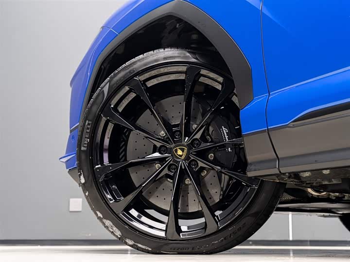 2023 Lamborghini Urus