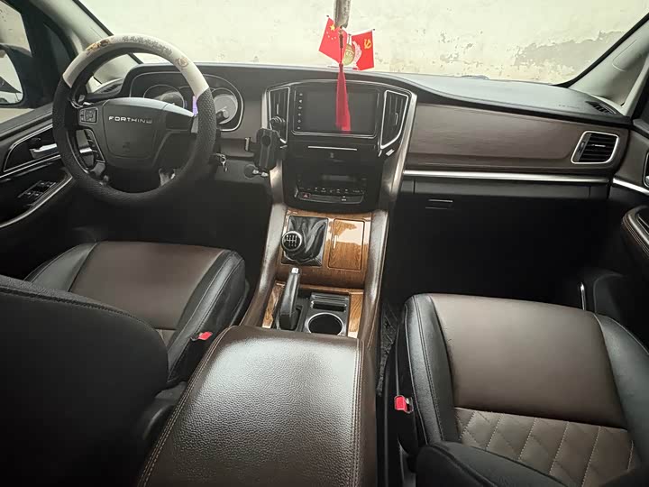 Dongfeng Forthing M7 2021 2021款 1.8T 手动豪华型