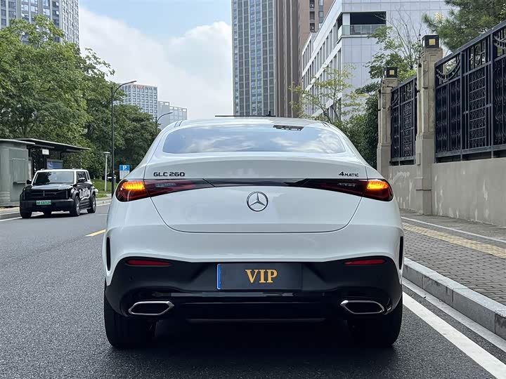 Mercedes-Benz GLC-Class Coupe 2024 2024款 GLC 260 4MATIC 轿跑SUV