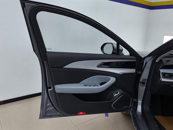 Hongqi H5 Hybrid 2025 2025款 170 超混版