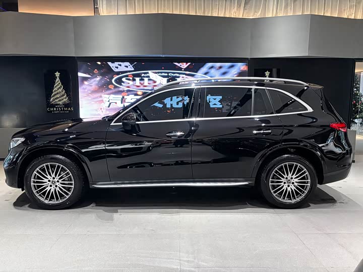 2025 Mercedes-Benz GLC-Class