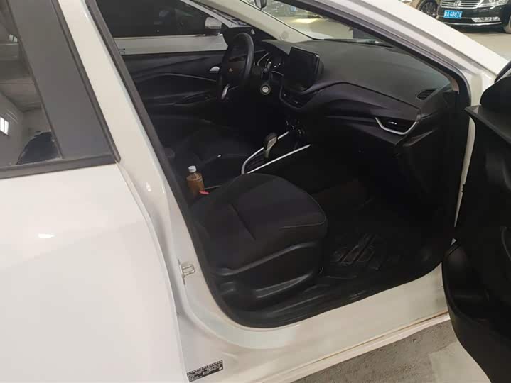 Chevrolet Onix (Cavalier) 2022 2022款 Redline 325T 自动欣耀版