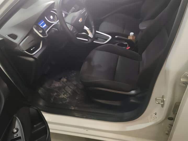 Chevrolet Onix (Cavalier) 2022 2022款 Redline 325T 自动欣耀版