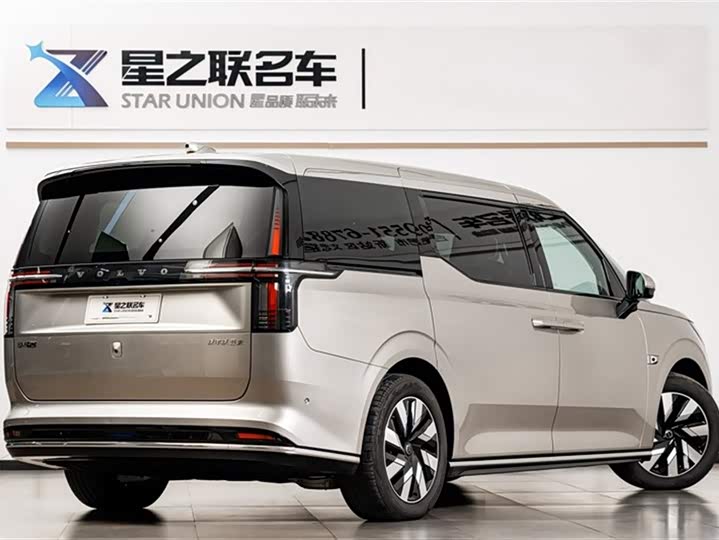 Volvo EM90 2025 2025款 Ultra 六座