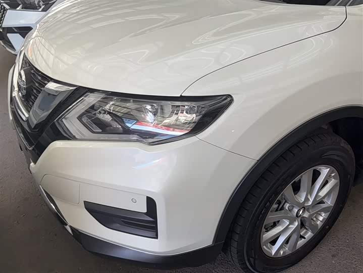 Nissan X-Trail 2023 2023款 经典 2.0L 两驱智联舒享版