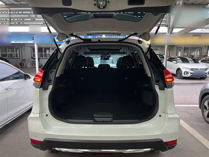 Nissan X-Trail 2023 2023款 经典 2.0L 两驱智联舒享版