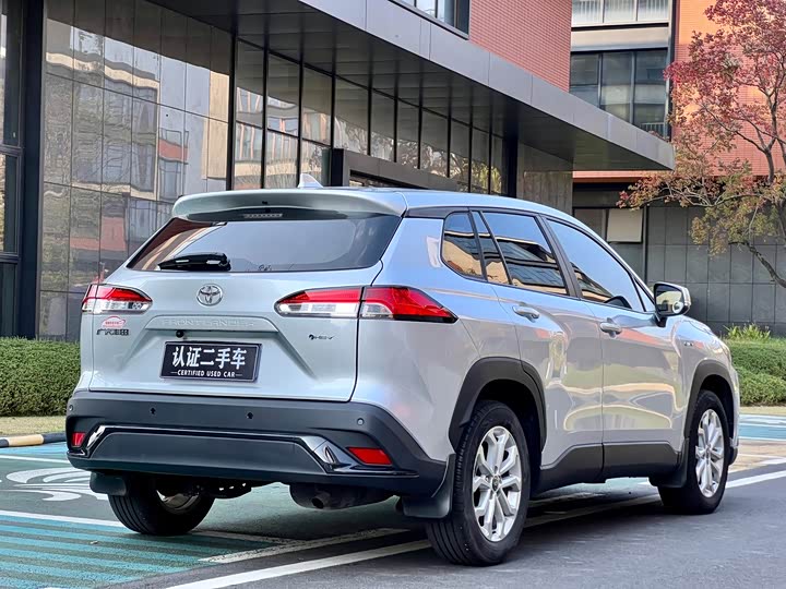 Toyota Frontlander 2024 2024款 2.0L 智能电混双擎 领先版