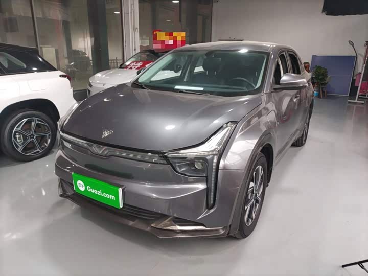 Hozon U 2023 2023款 哪吒U-Ⅱ 400 U秀版 磷酸铁锂