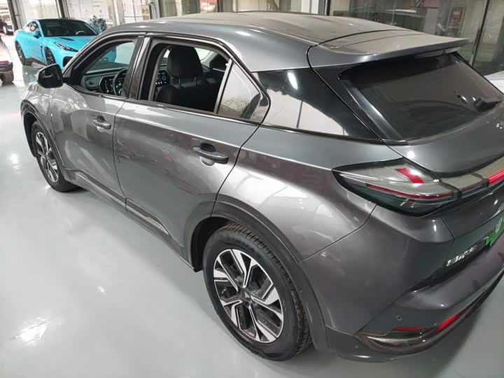 Hozon U 2023 2023款 哪吒U-Ⅱ 400 U秀版 磷酸铁锂