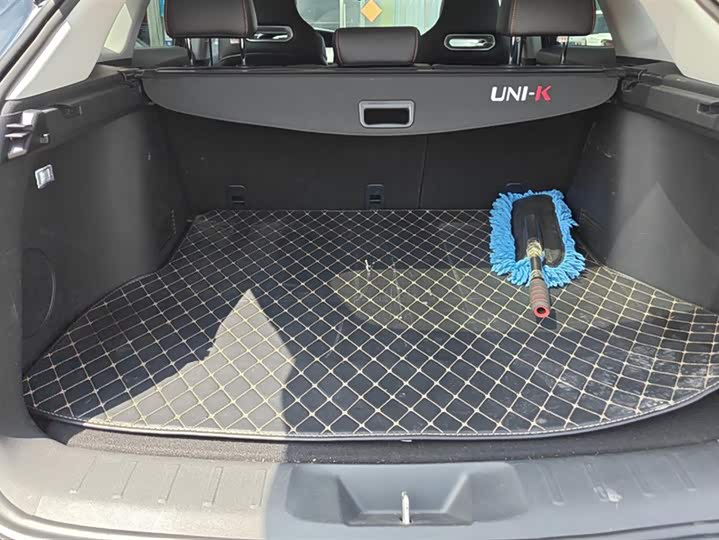 Changan UNI-K 2021 2021款 2.0T 尊贵型