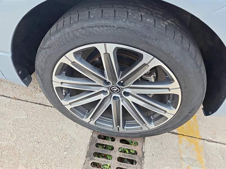 Changan UNI-K 2021 2021款 2.0T 尊贵型