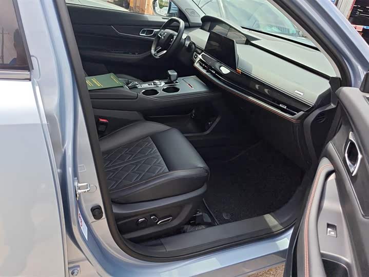 Changan UNI-K 2021 2021款 2.0T 尊贵型