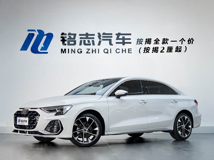 Audi A3 2025 2025款 A3L Limousine 35TFSI 飞驰尊享型