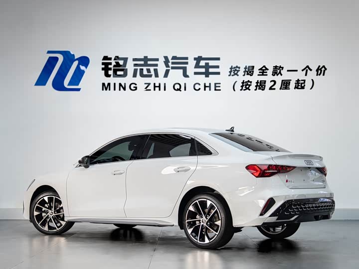 Audi A3 2025 2025款 A3L Limousine 35TFSI 飞驰尊享型