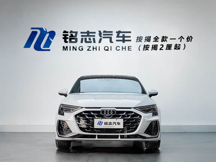 Audi A3 2025 2025款 A3L Limousine 35TFSI 飞驰尊享型