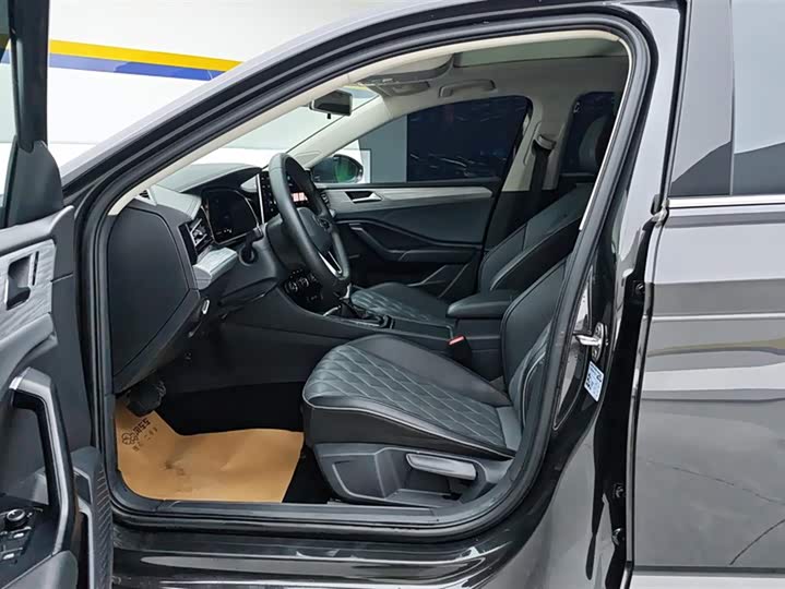 Volkswagen Sagitar L 2024 2024款 300TSI DSG超越版