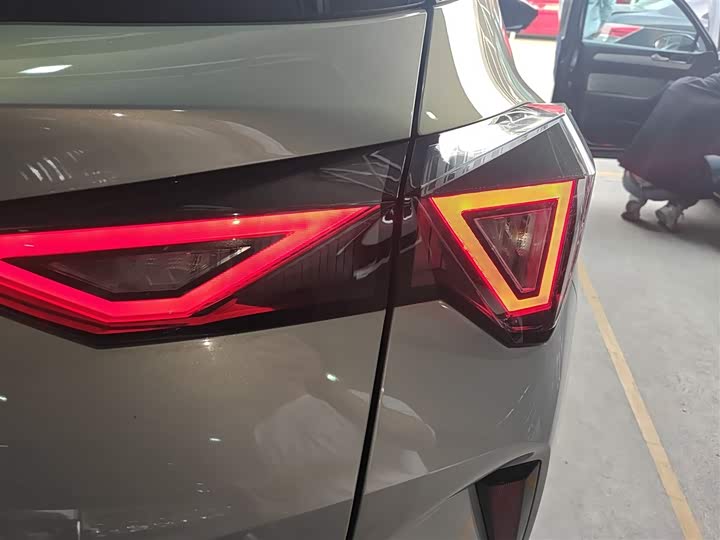 GAC Trumpchi GS3 2023 2023款 影速 270T 劲享版