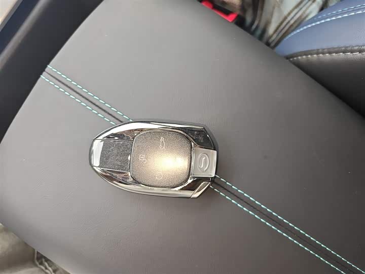 GAC Trumpchi GS3 2023 2023款 影速 270T 劲享版