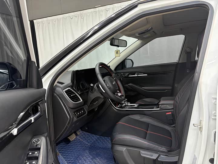 Kia KX3 2021 2021款 1.5L CVT焕新版