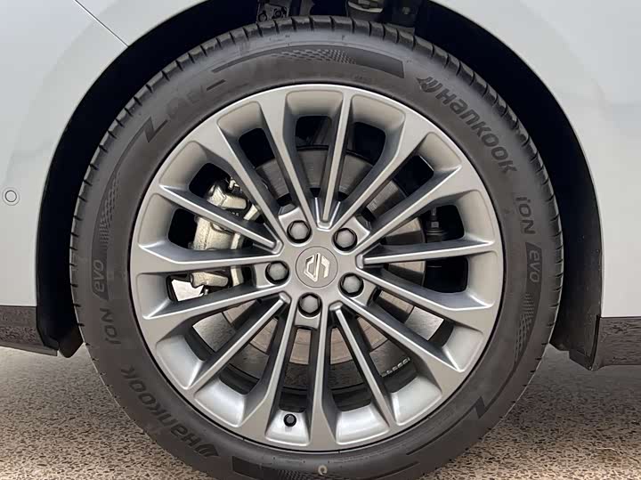 Leapmotor C01 2024 2024款 增程 316尊享版