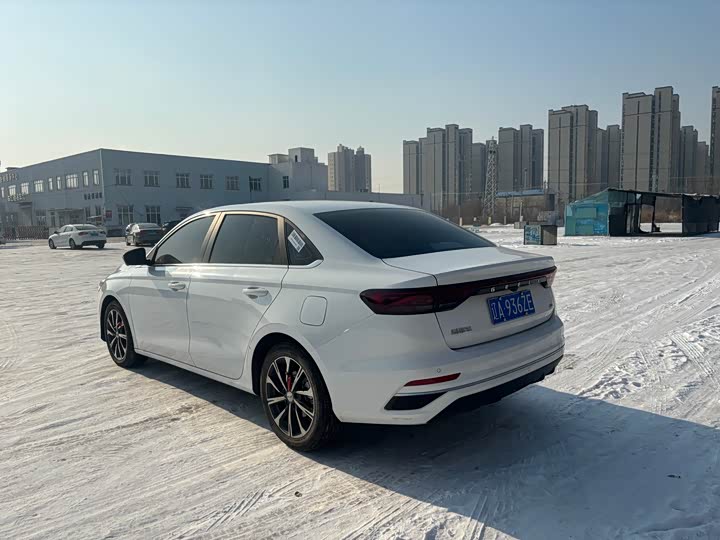 Geely Emgrand 2026 2026款 第4代 400万纪念款 1.5L CVT超越型