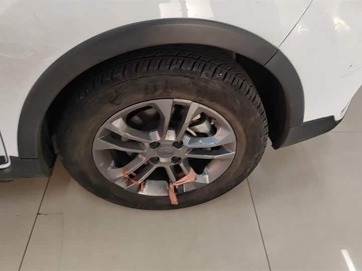 Geely Vision X3 2021 2021款 PRO 1.5L CVT尊贵型