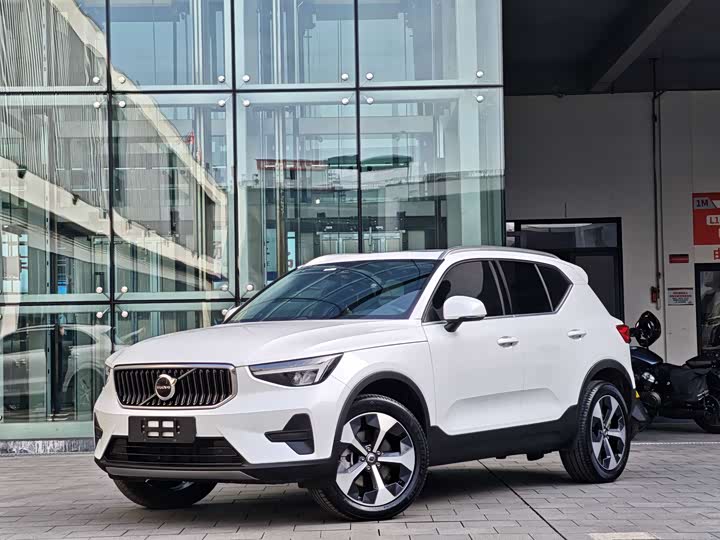 Volvo XC40 2024 2024款 B4 四驱智远豪华版