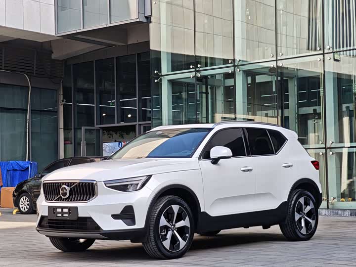 Volvo XC40 2024 2024款 B4 四驱智远豪华版